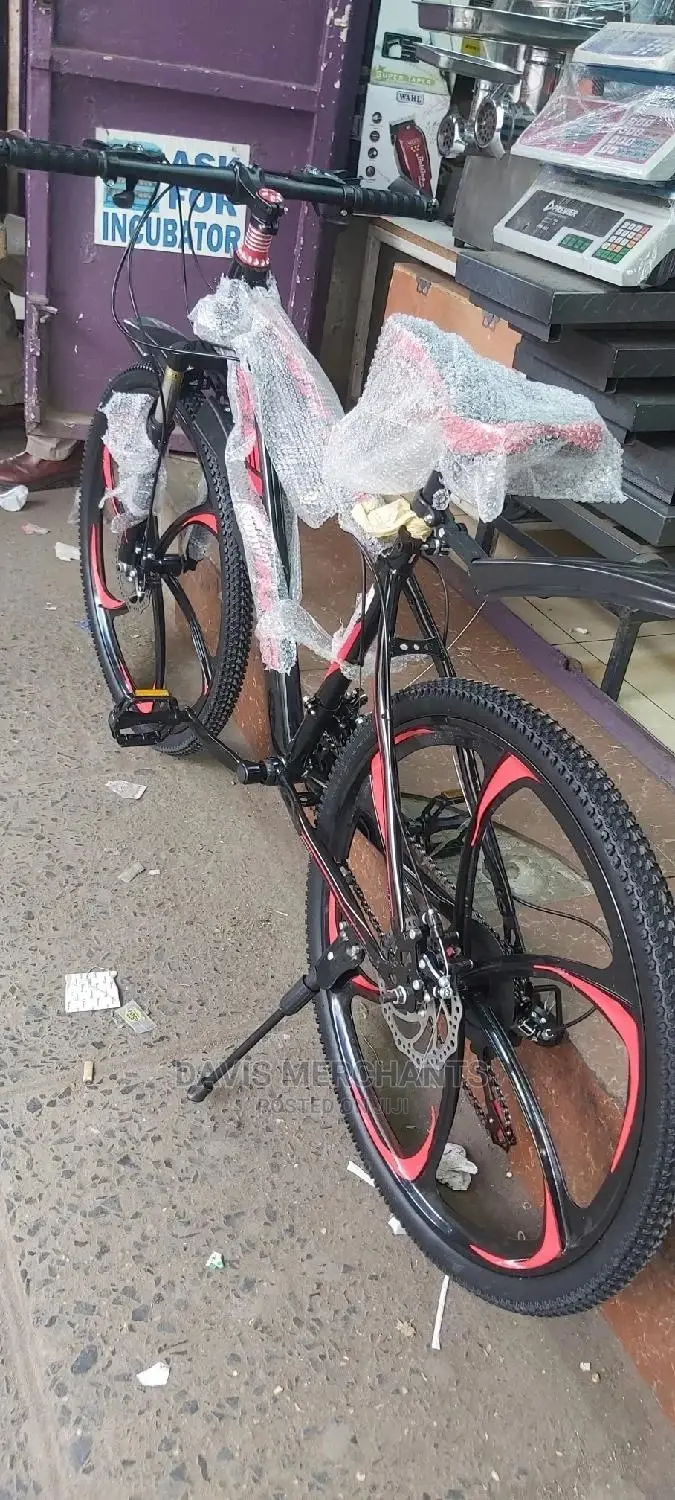 Sports Bike With Beautiful Alloy Rims