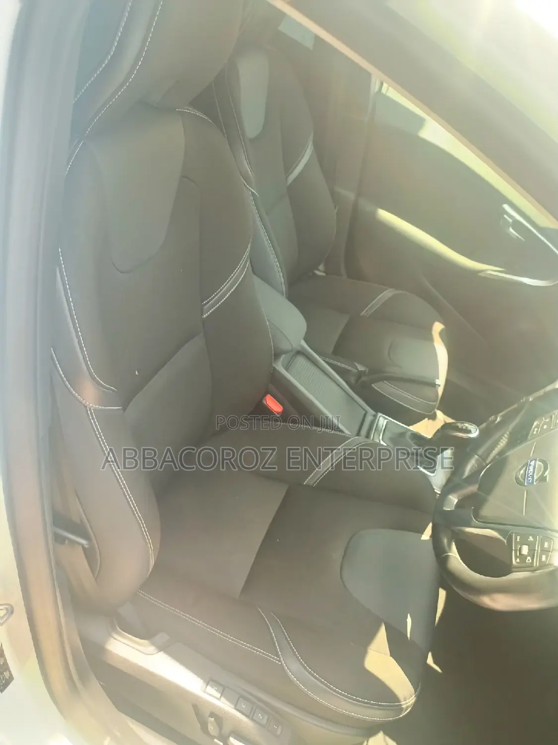 Volvo V40 T5 Premier AWD 2015 White