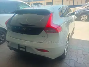 Volvo V40 T5 Premier AWD 2015 White