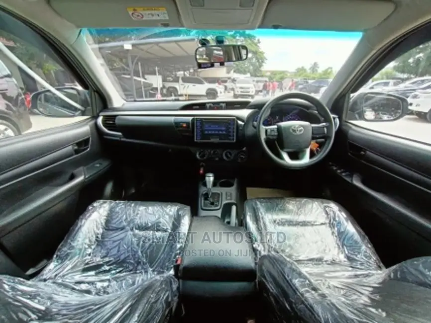 Toyota Hilux 2016 Silver