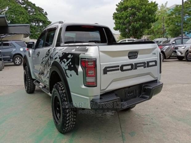 Ford Ranger 2015 Silver - thumbnail 3