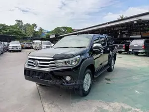 Toyota Hilux 2016 Black