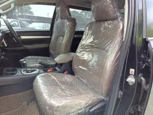 Toyota Hilux 2016 Black
