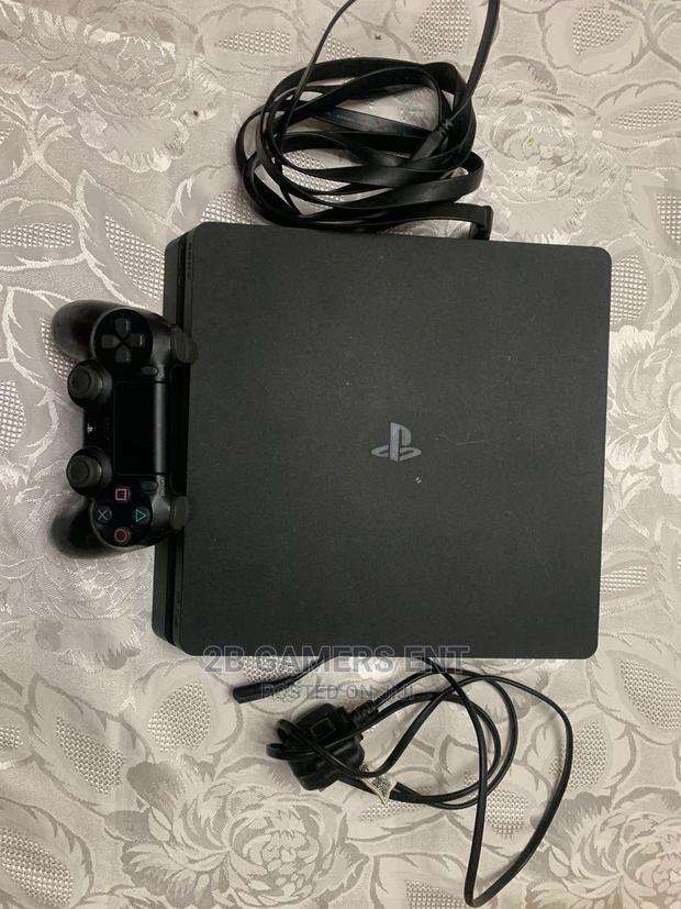 Ps4 Slim , 1 Pad All Cables - main view