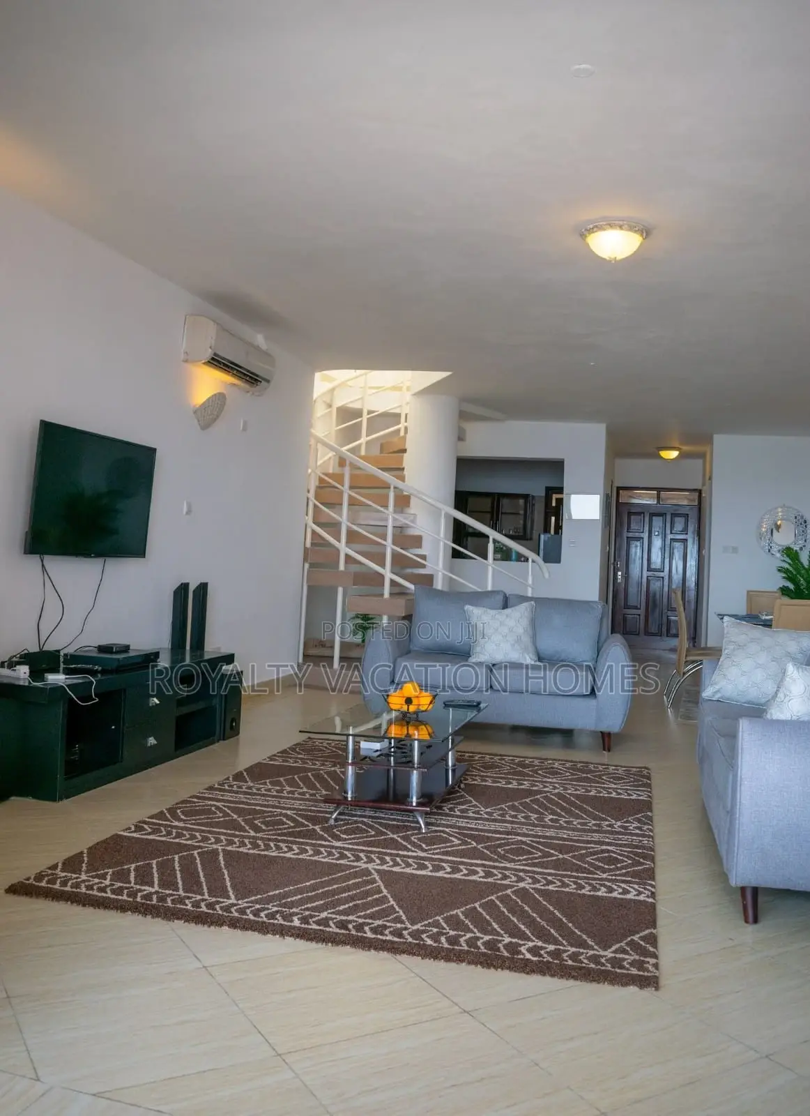 2 Bedroom Beachfront Airbnb Apartment in Mombasa