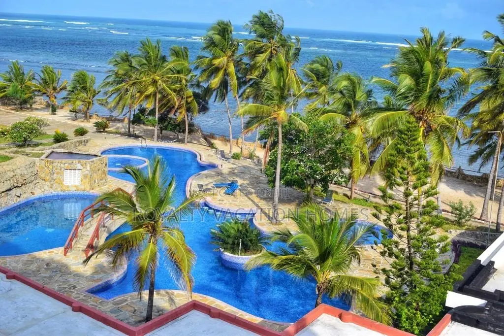 2 Bedroom Beachfront Airbnb Apartment in Mombasa