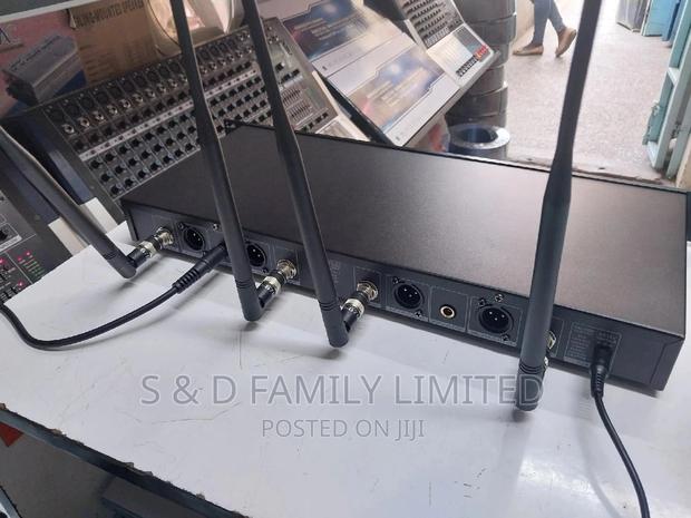 Golden 8 in 1 Wireless Microphone