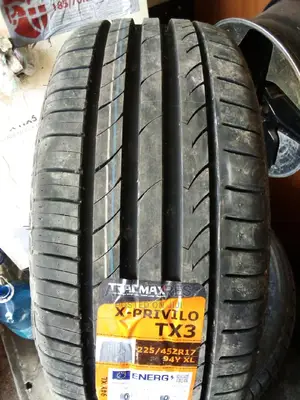 225/45zr17 Tracmax Tyres Made in China
