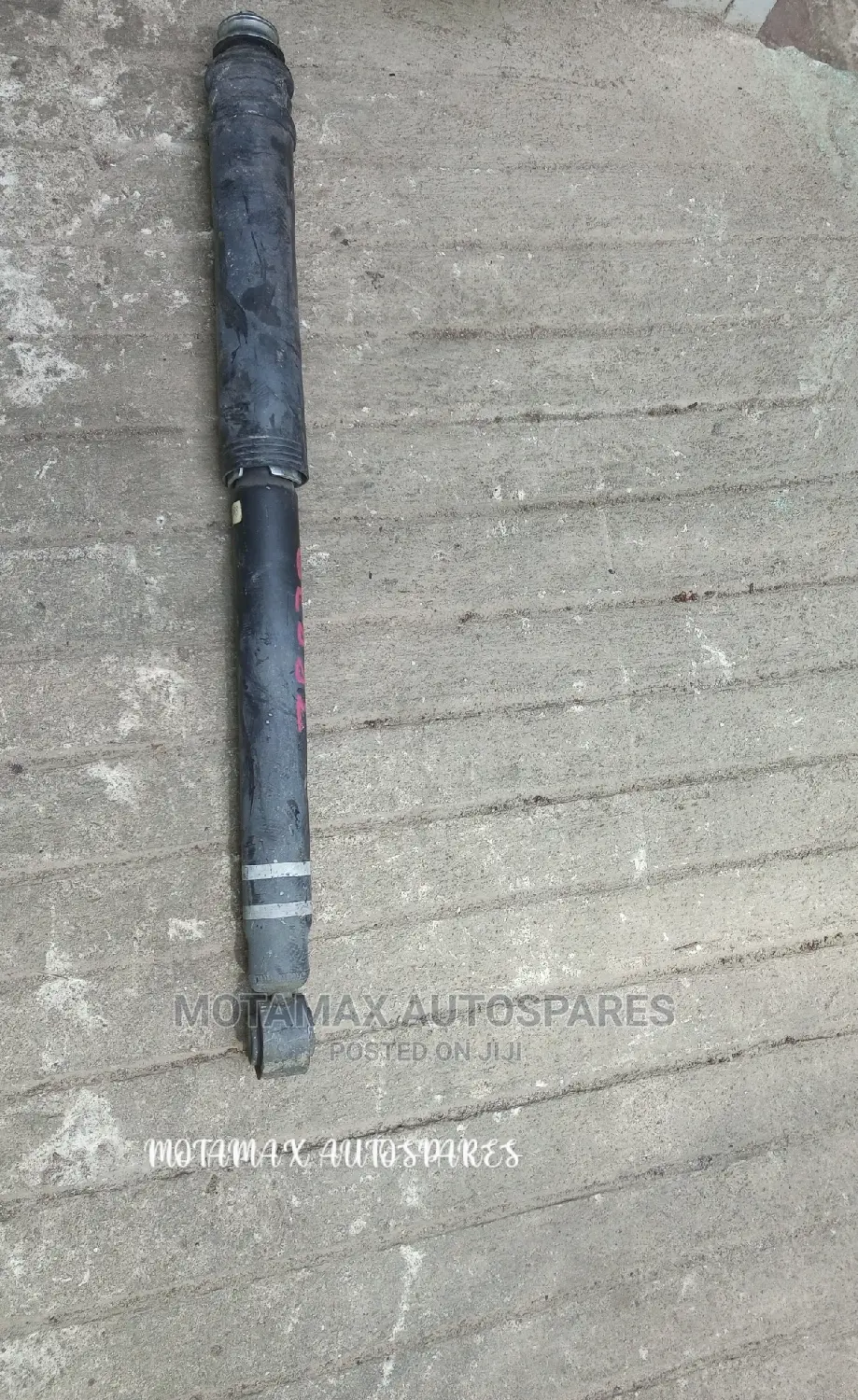 Toyota Noah ZRR70 Rear Shock
