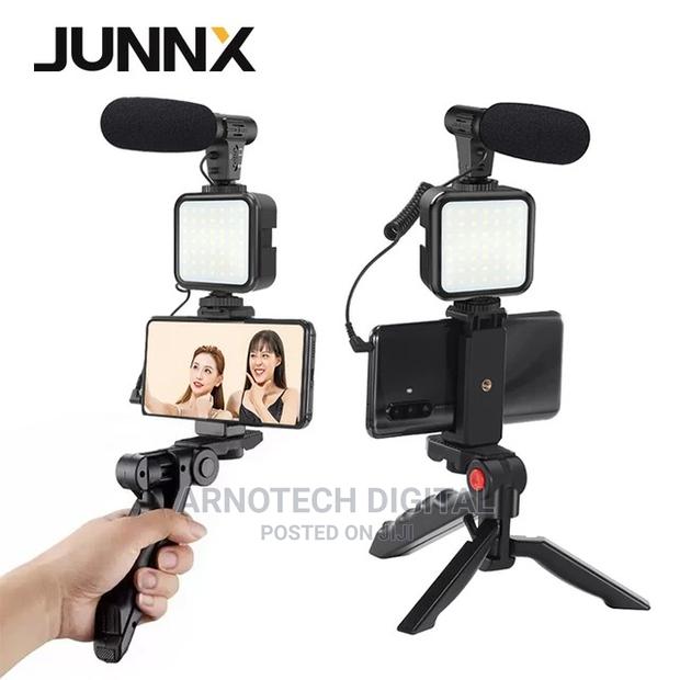 Vlogging Kit With Microphone Light - main view