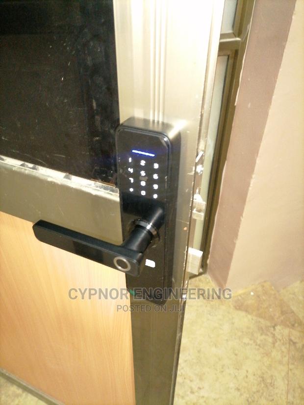 Card and Passwords Stores Door Locks - thumbnail 3