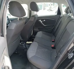 Volkswagen Polo 2016 Black
