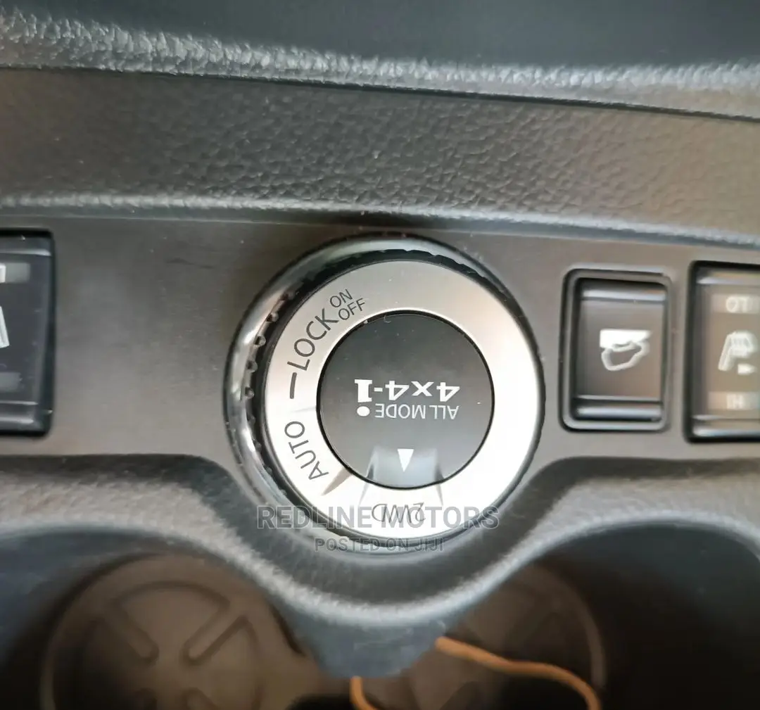 Nissan X-Trail 2016 Matt Black