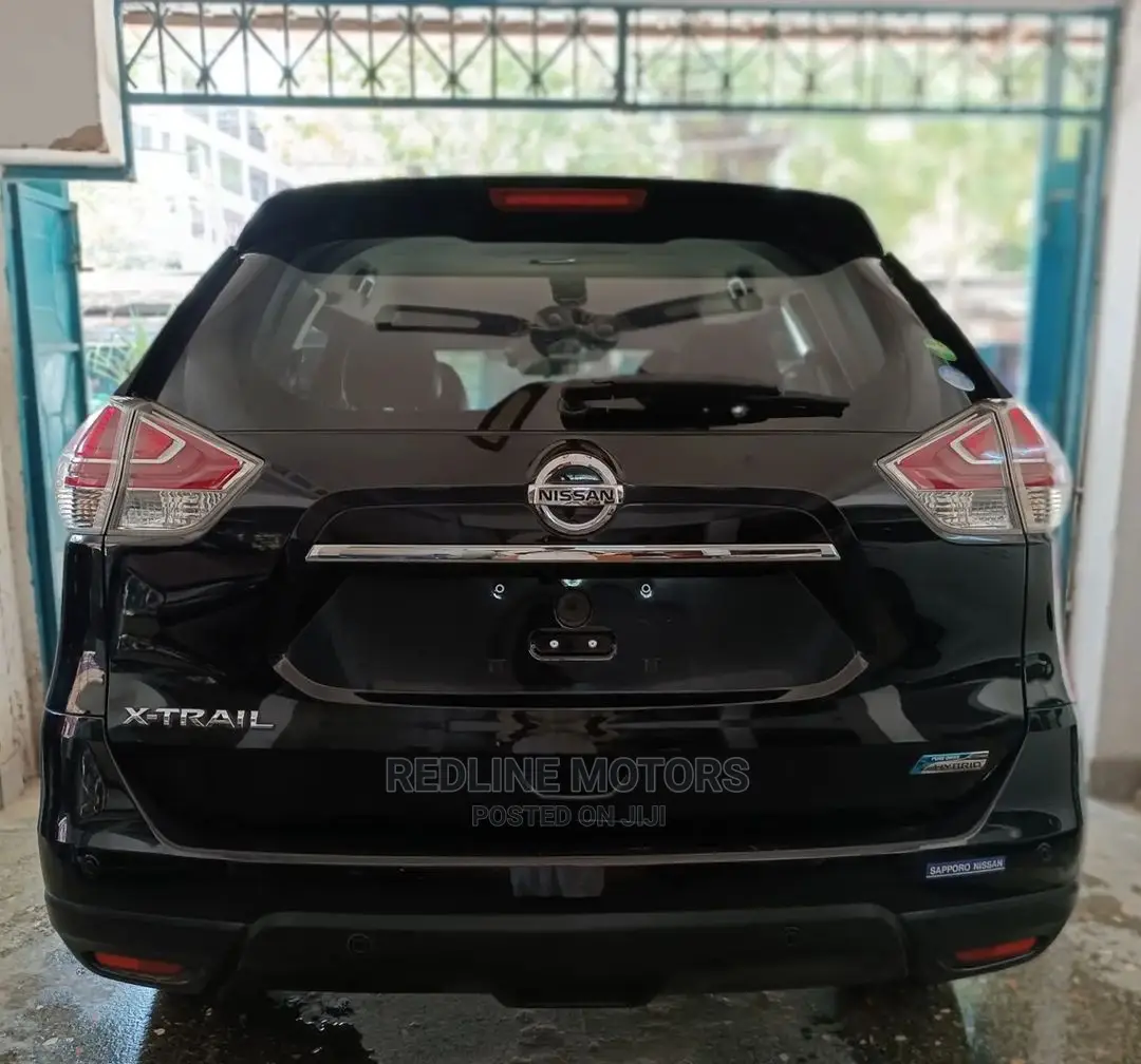 Nissan X-Trail 2016 Matt Black