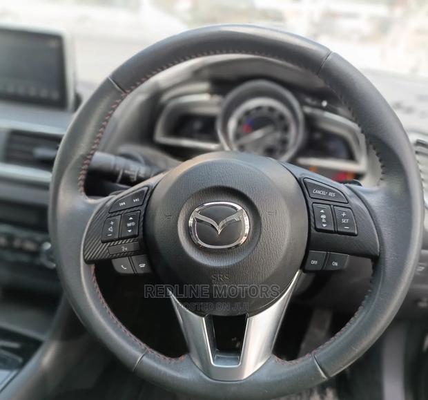 Mazda Axela 2016 White - thumbnail 2