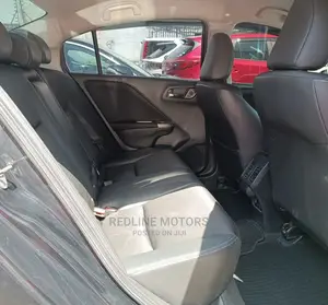 Honda Grace 1.5 Hybrid AWD 2016 Black