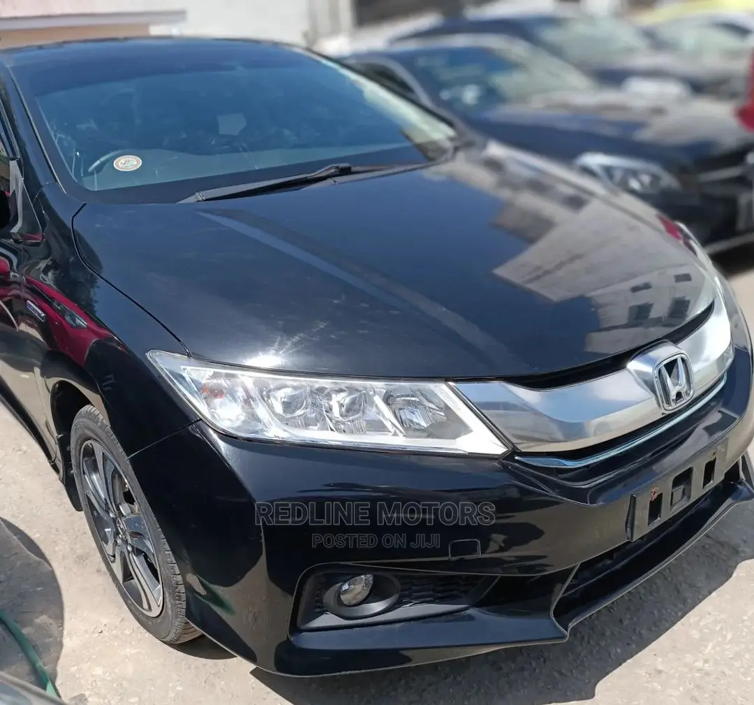 Honda Grace 1.5 Hybrid AWD 2016 Black