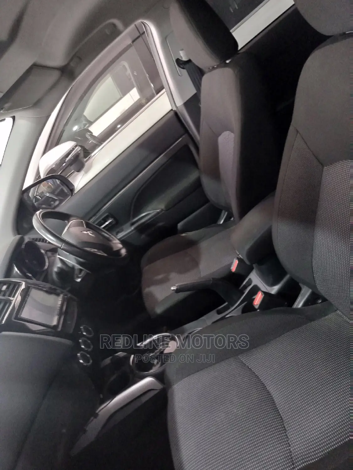 Mitsubishi RVR 2016 White