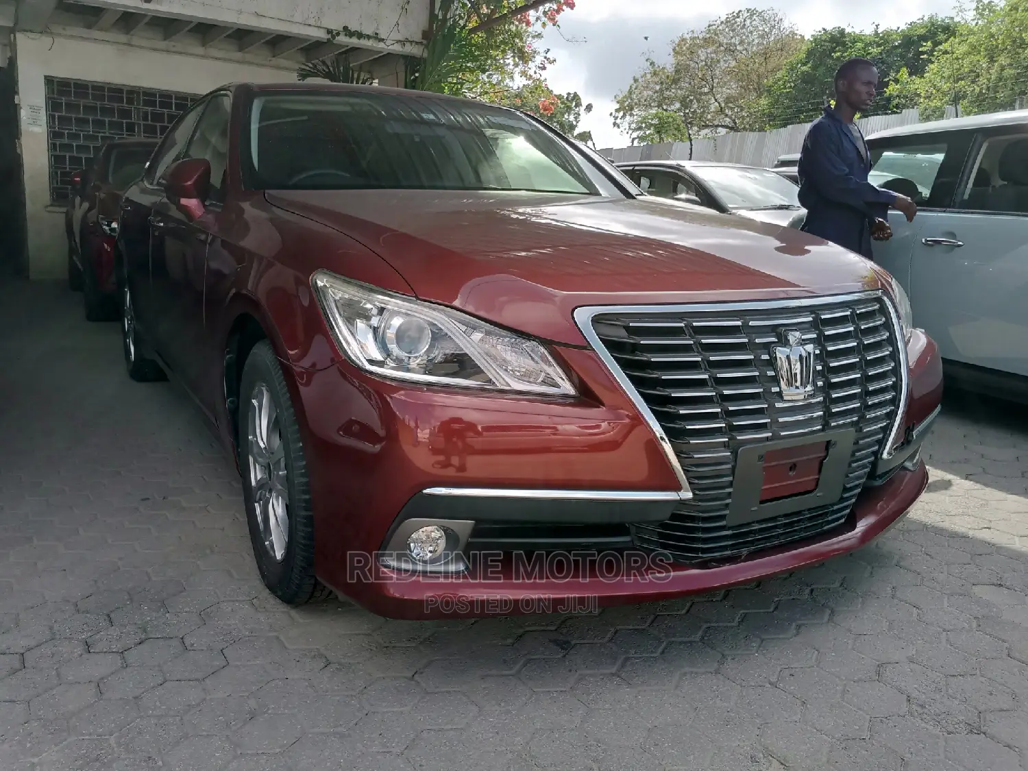 Toyota Crown 2016 Red