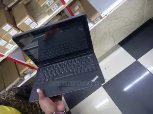 Laptop Lenovo Yoga 11e 4GB Intel Celeron HDD 500GB