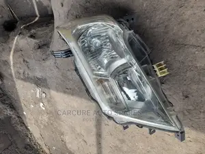 New Nissan Serena C26 Headlights