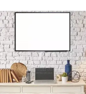 Easily Controlled Motorized Projection Screen