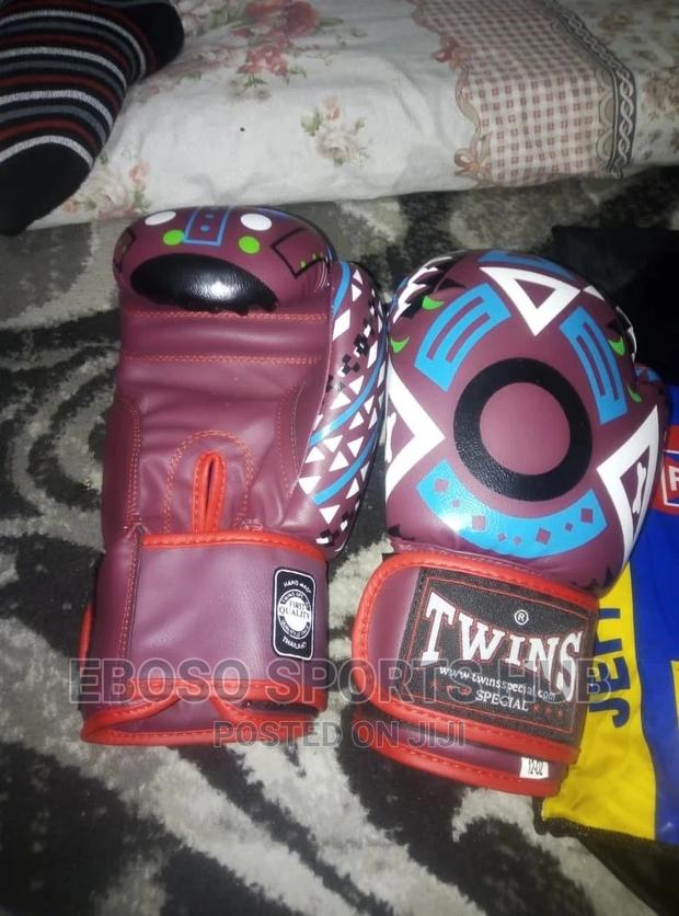 Boxing Gloves - thumbnail 2