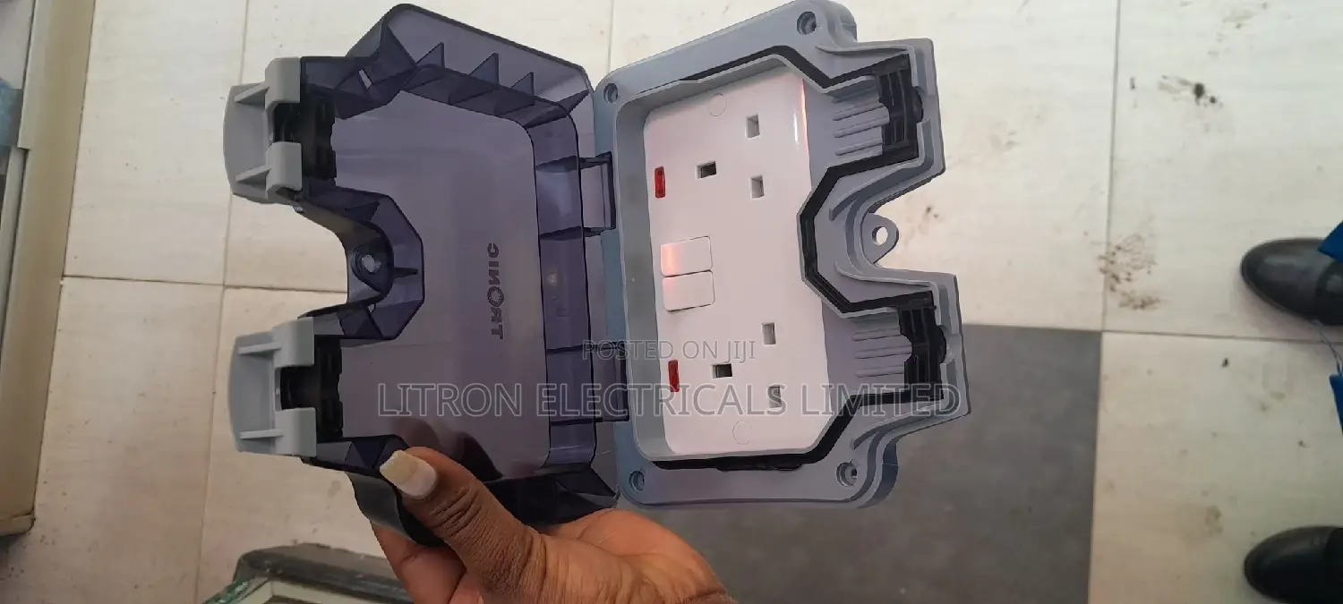 Waterproof Twin Sockets Tronic