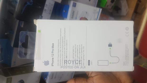 iPhone 13 Pro Max Power Adapter - thumbnail 2