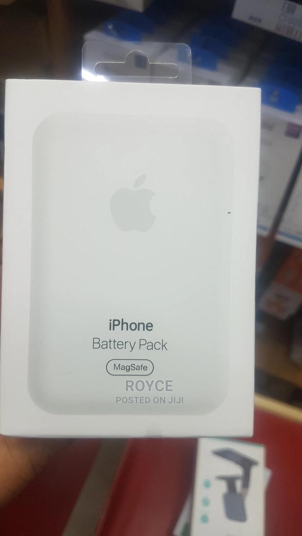 iPhone Battery Pack - main view