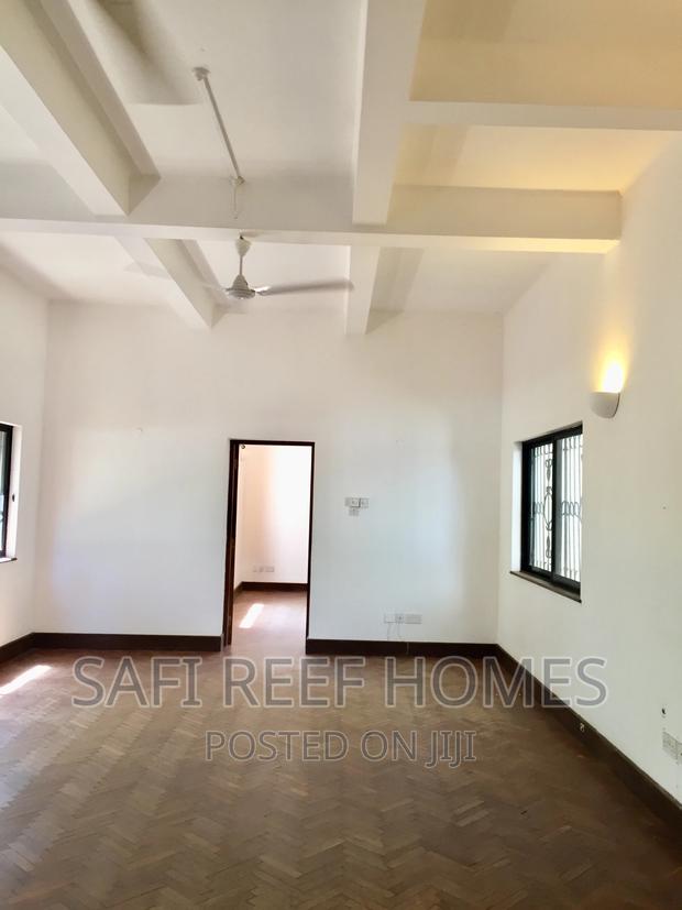 5bdrm Maisonette in Nyali for Rent - thumbnail 18