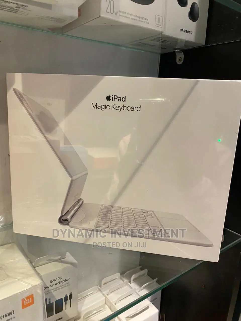 Magic Keyboard for iPad Pro 12.9‐Inch (5th Gen)- White