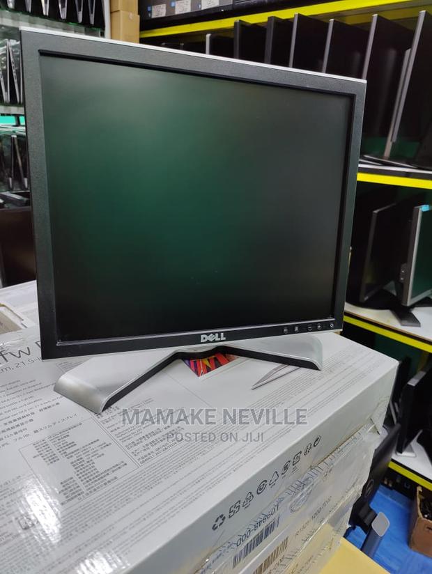 Dell 19 Inches Square - thumbnail 3