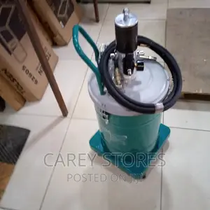 Greasing Bucket