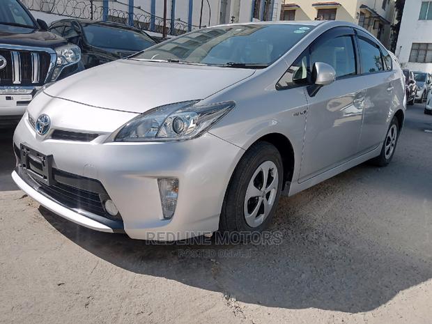 Toyota Prius 2016 Silver