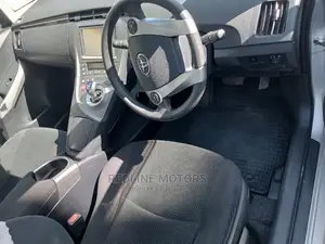 Toyota Prius 2016 Silver