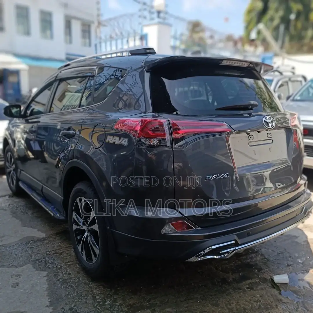 Toyota RAV4 2017 Gray