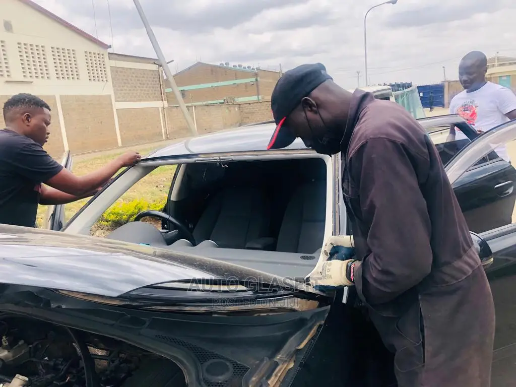 Windscreen Fitting Services