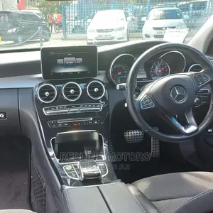 Mercedes-Benz C200 2016 Pearl