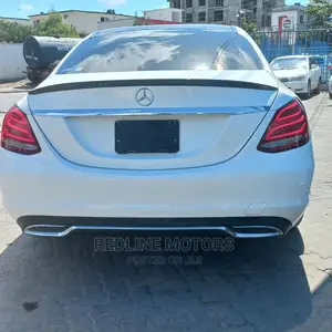 Mercedes-Benz C200 2016 Pearl