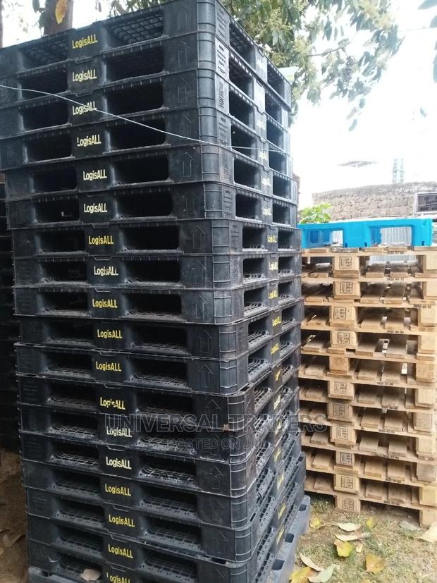 Wood Plastic Pallets - Different Tonnage Capacity - main view