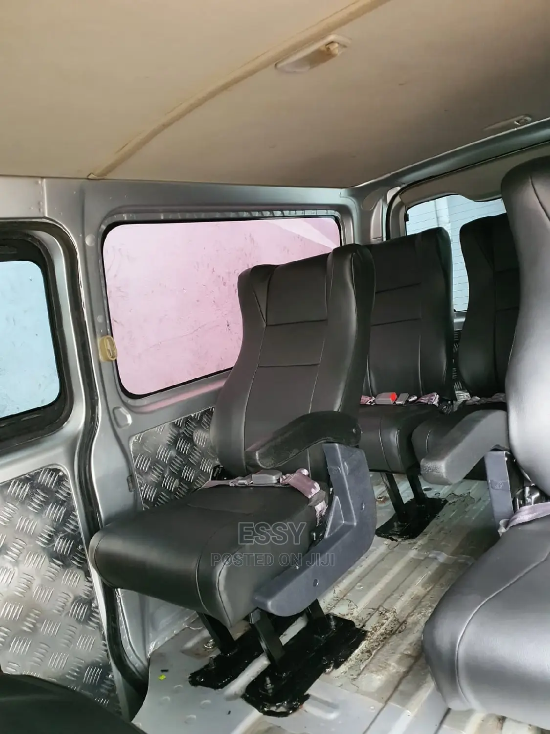 Quality Reclining and Non-Reclining Shuttle Seats