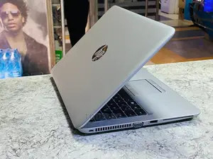 Laptop HP EliteBook 820 G3 8GB Intel Core I5 HDD 500GB