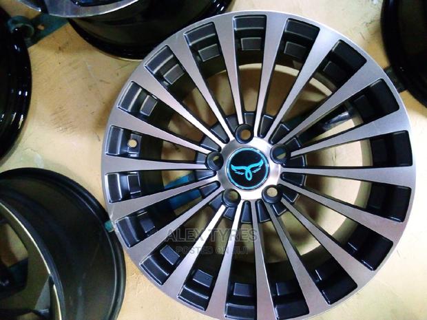 Size 15 Inches Toyota Noah Sport Rims Set