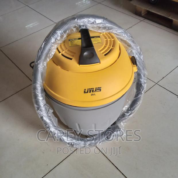 Modern Vacuum Cleaner - main view