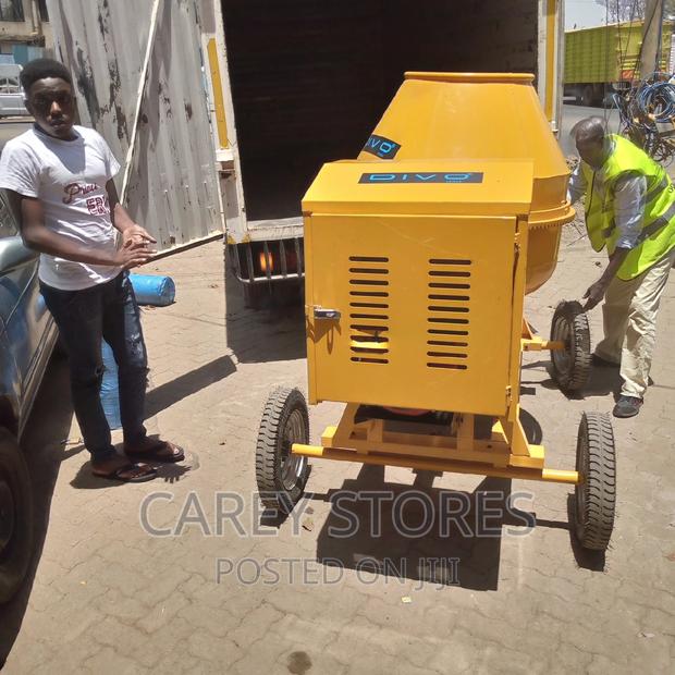 500L Concrete Mixer - thumbnail 3