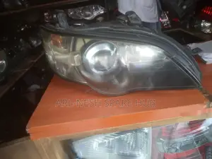 Legacy Bp 5 Headlight Xenon