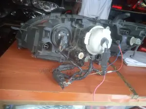 Legacy Bp 5 Headlight Xenon