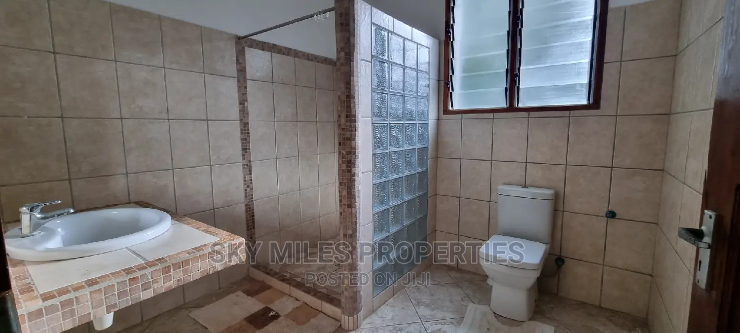 3bdrm Apartment in Mtwapa La-Marina for rent