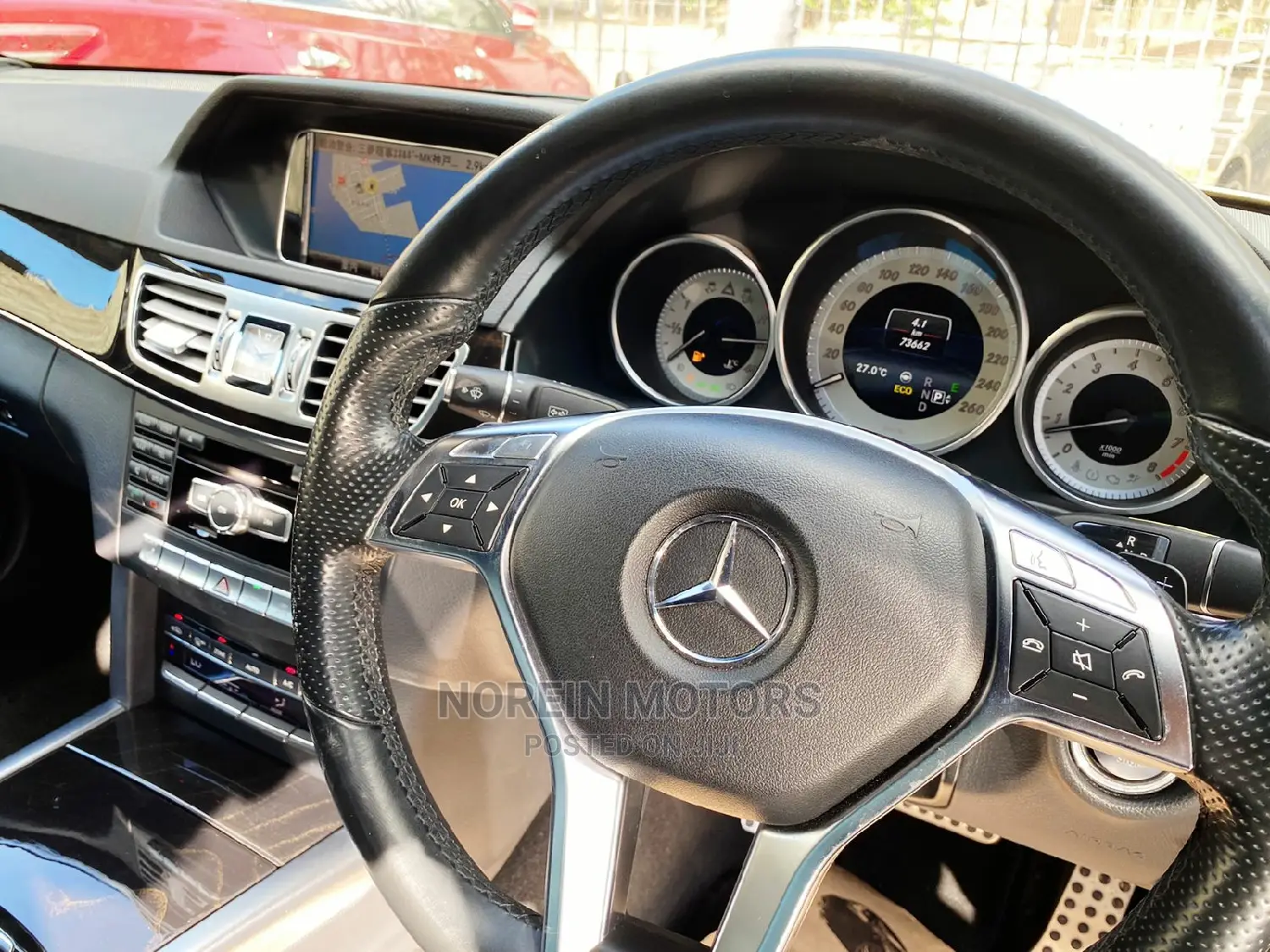 Mercedes-Benz E250 2015 Off white